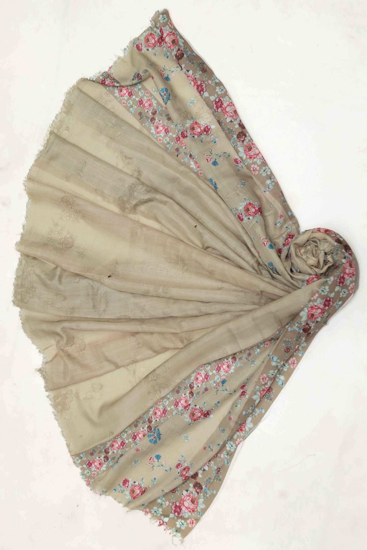 3PC Lawn Embroidered Dress Unstitched