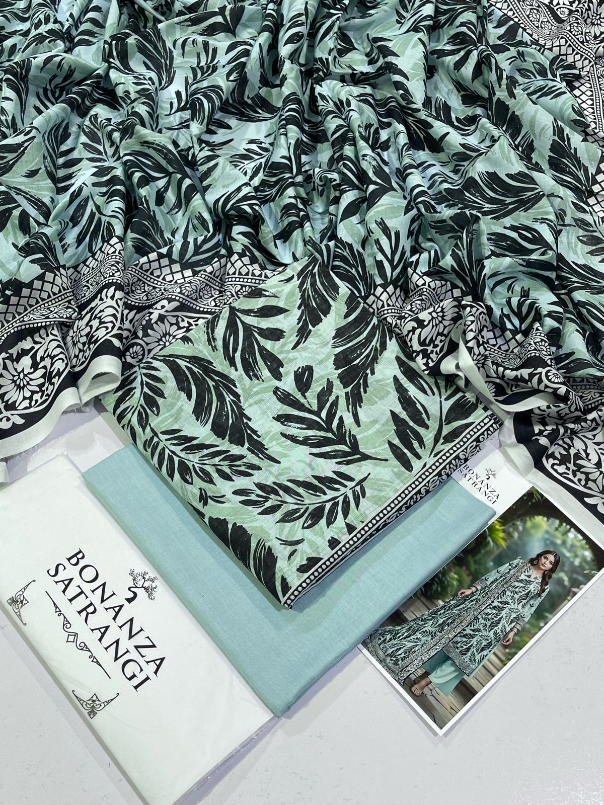 3PC Lawn Digital Print Unstitched