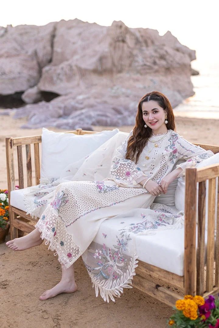 3PC Lawn Embroidered Dress Unstitched