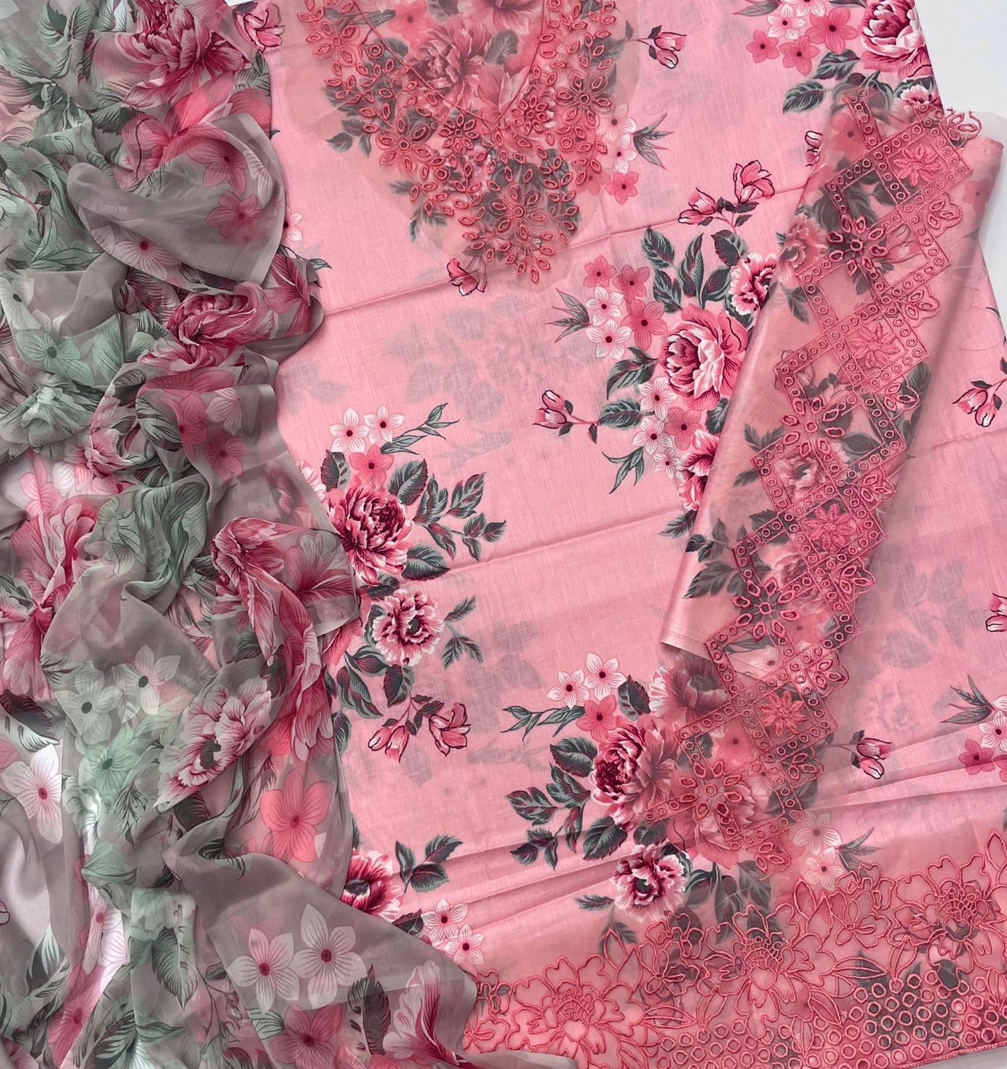 3PC Lawn Embroidered Suit Unstitched
