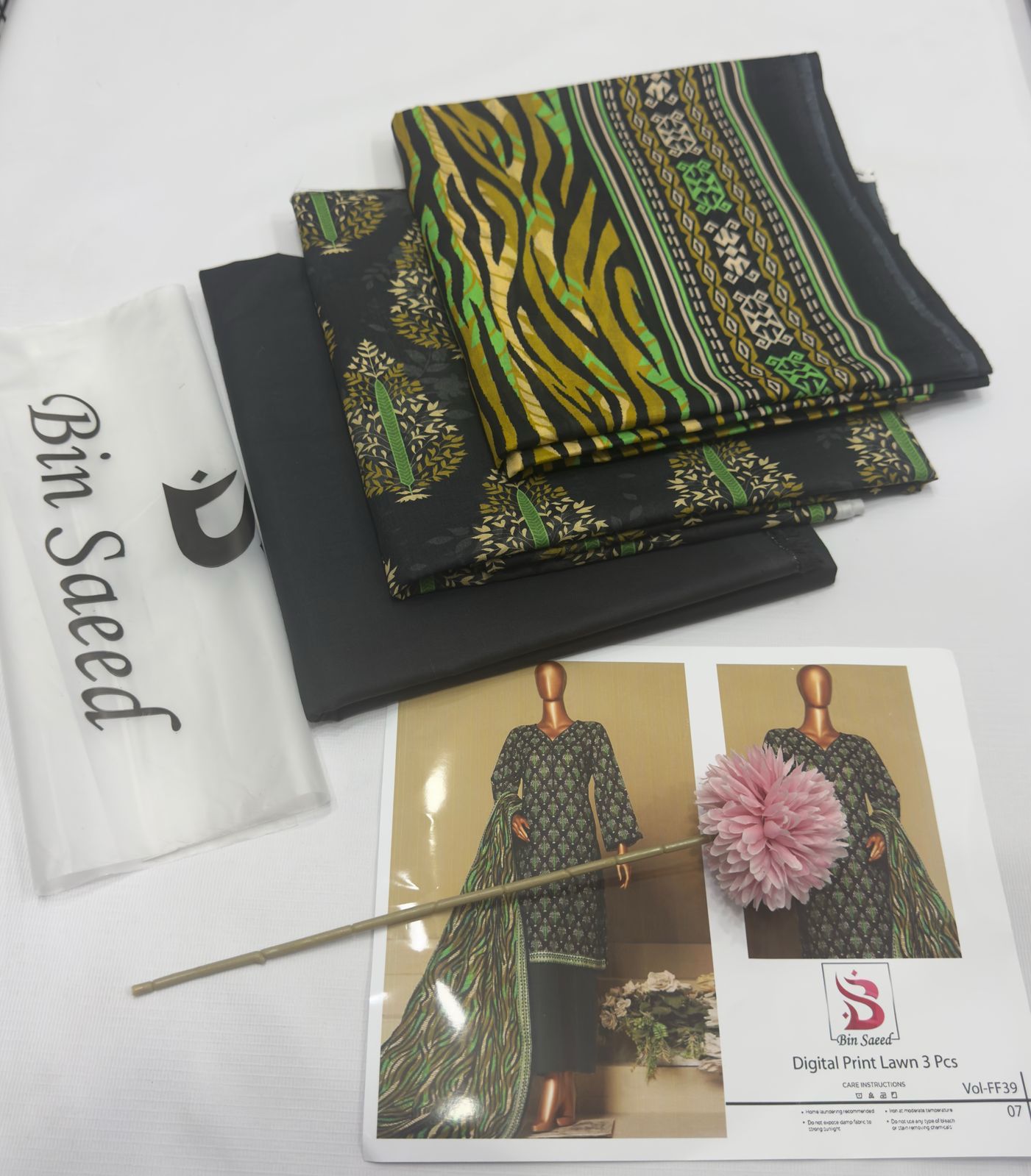 3PC Orient Lawn Digital Print Unstitch