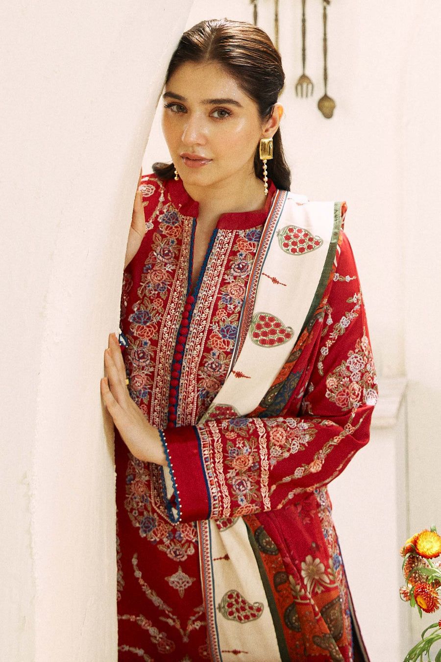 3pc Embroidered Lawn Suit Unstitched