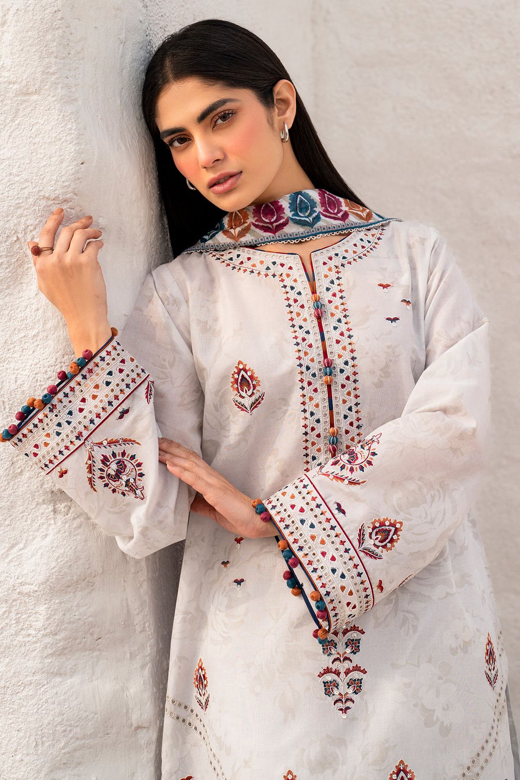3PC Embroidered Lawn Suit Unstitched